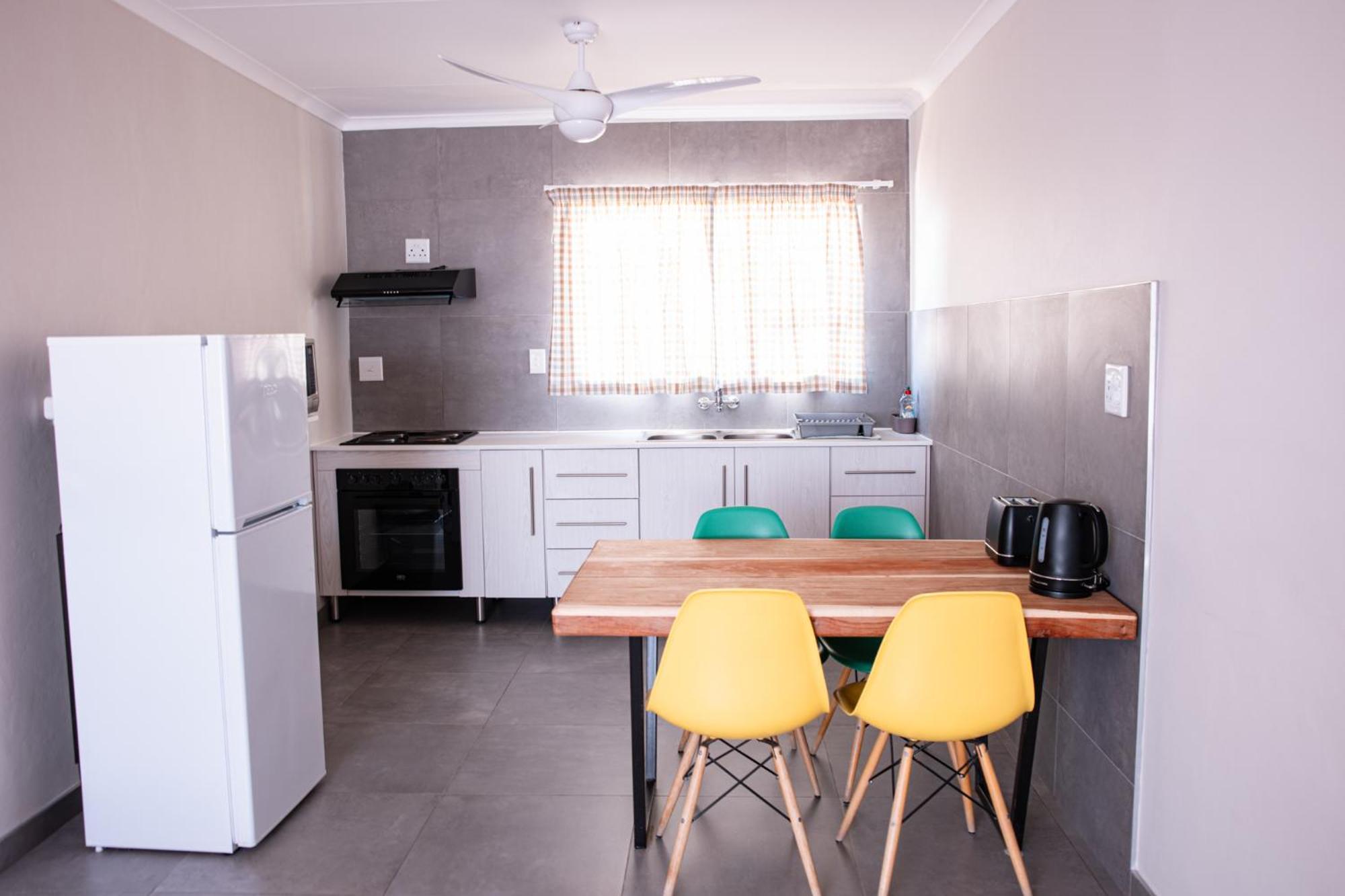 ويندهوك Emerald Bed&Breakfast المظهر الخارجي الصورة