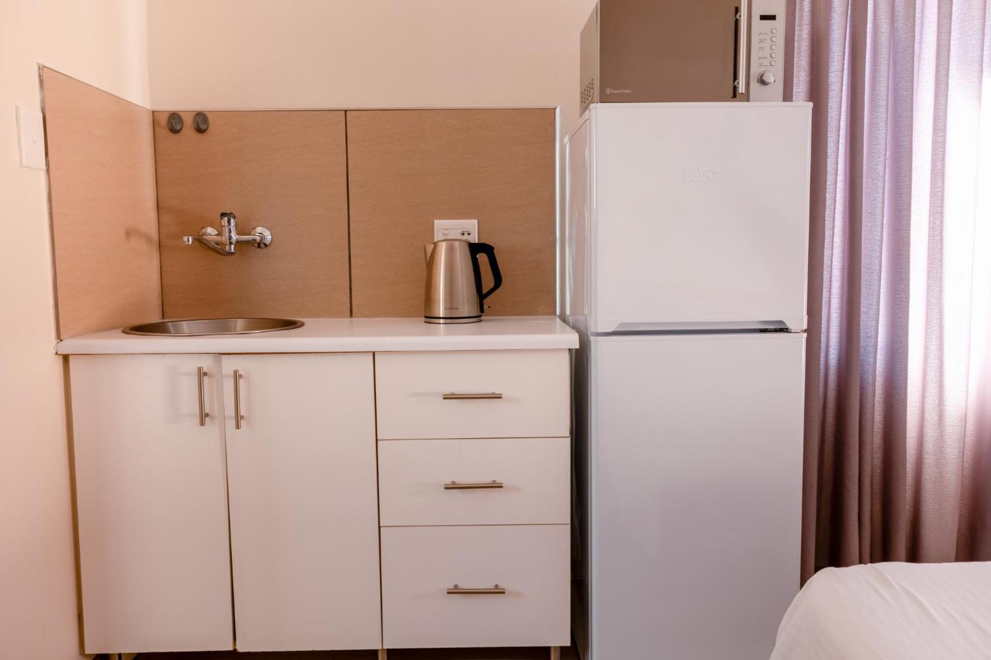 ويندهوك Emerald Bed&Breakfast المظهر الخارجي الصورة